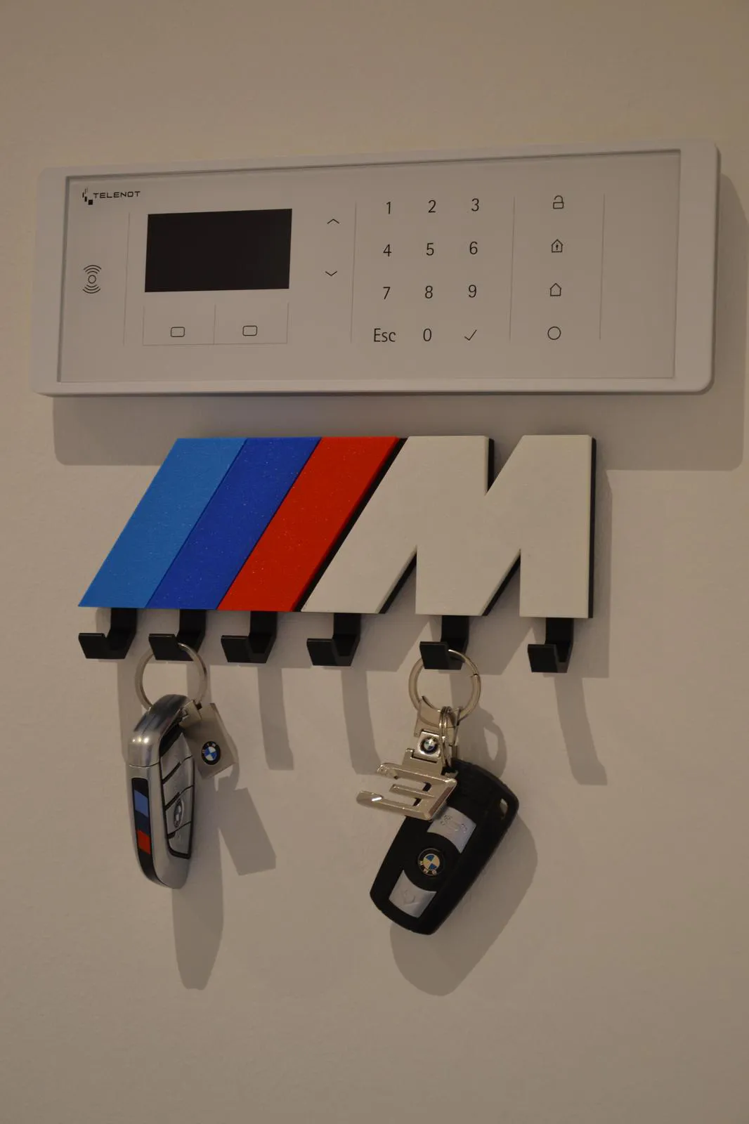 BMW M Power Logo Tasarımlı Duvar Anahtarlık Askısı - Görsel 4